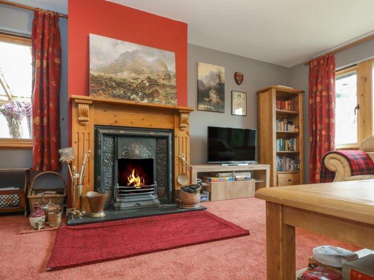 Tarmachan Cottage - West Highland Getaway 포트 윌리엄 외부 사진